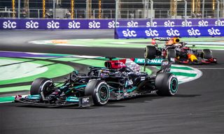 Lewis Hamilton och Max Verstappen vid Abu Dhabi F1 Grand Prix