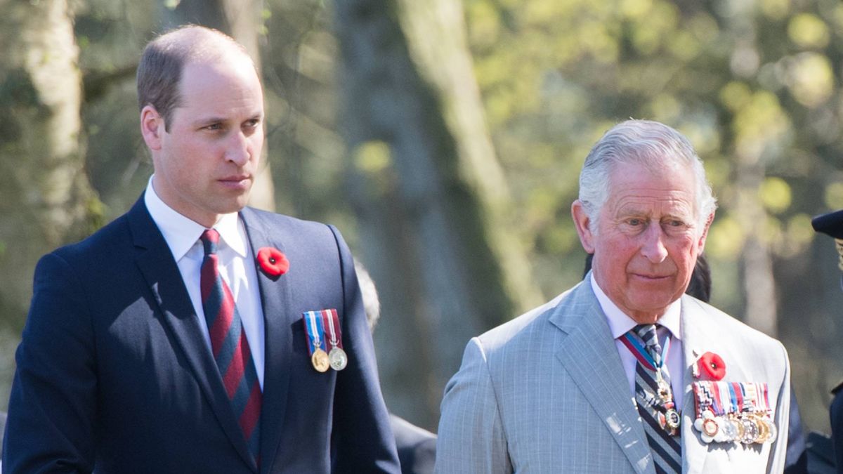 William was 'furious' with Charles following his treatment of the Queen ...
