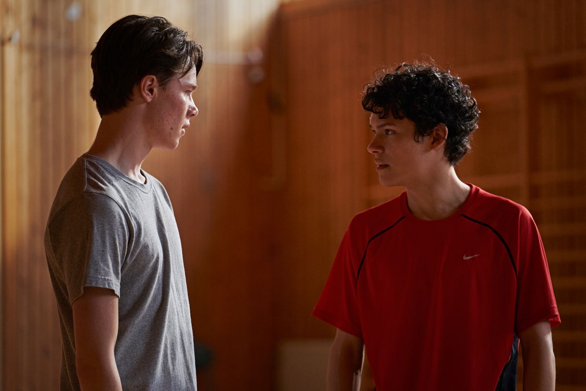 (L to R) Edvin Ryding as Willhelm; Omar Rudberg as Simon