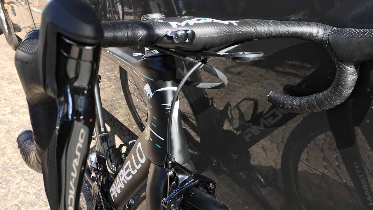 Shrink wrapped cables keep the front end of Chris Froome's bike tidy