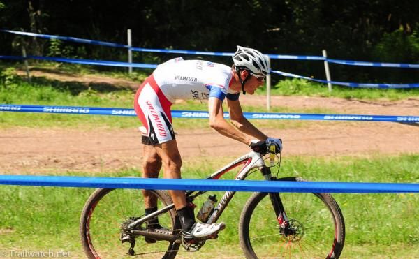 Jaroslav Kulhavy (Specialized) streaking to the bottom of the course