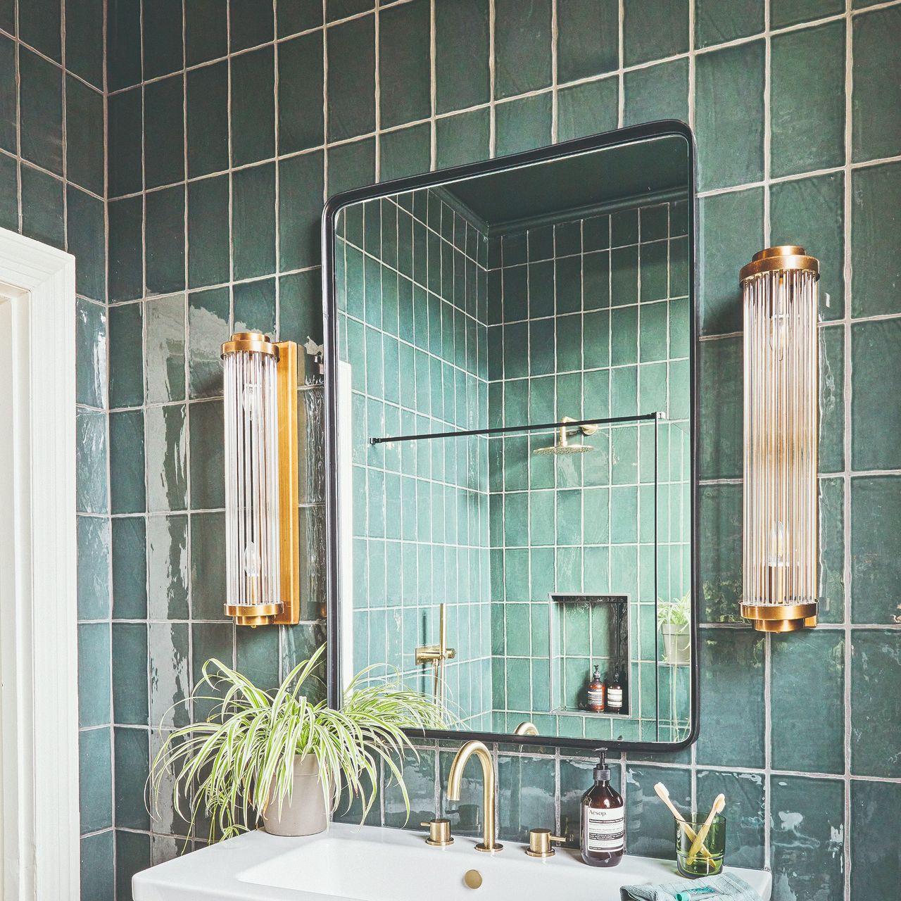 7 common bathroom lighting mistakes, and how you can avoid them | Ideal ...