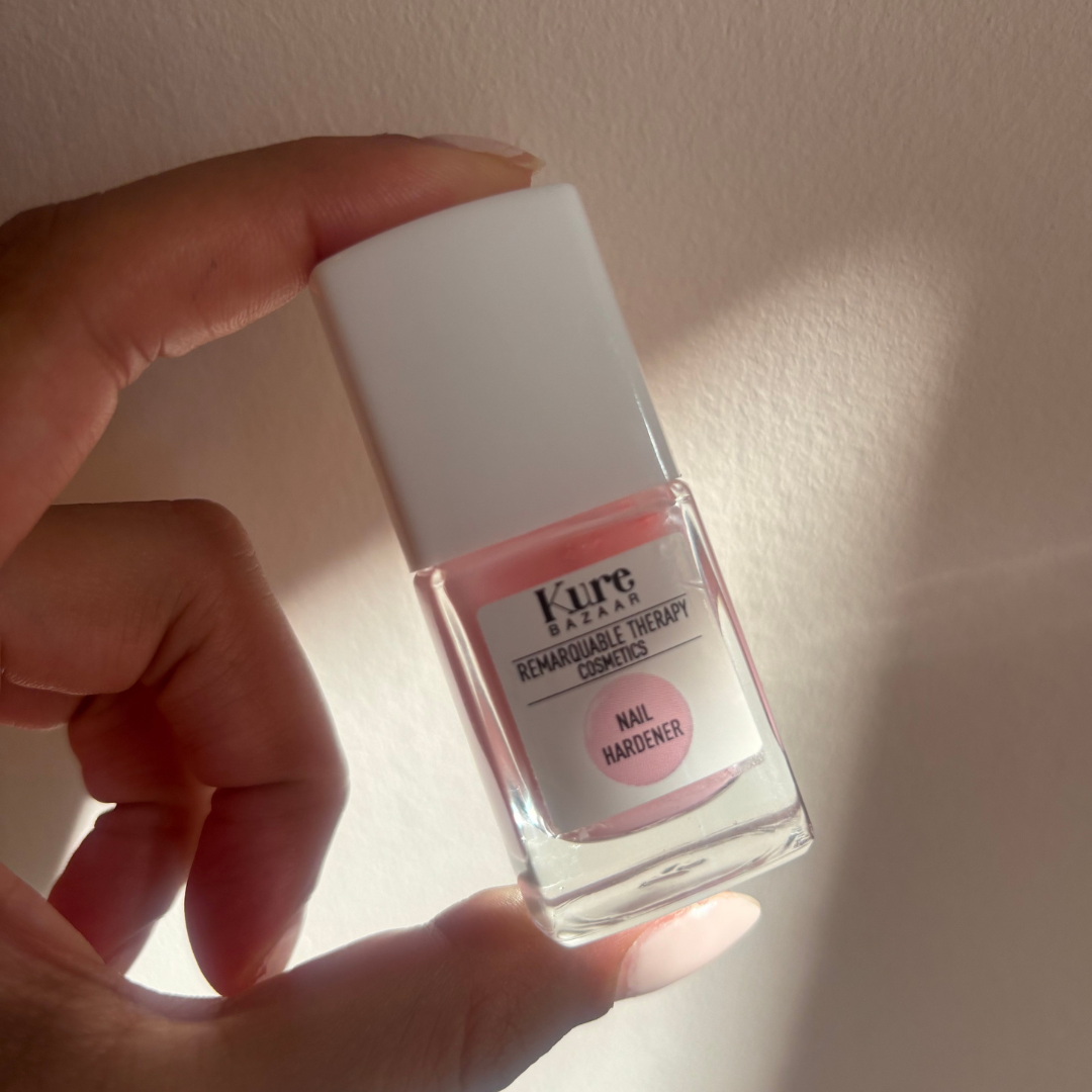 nails