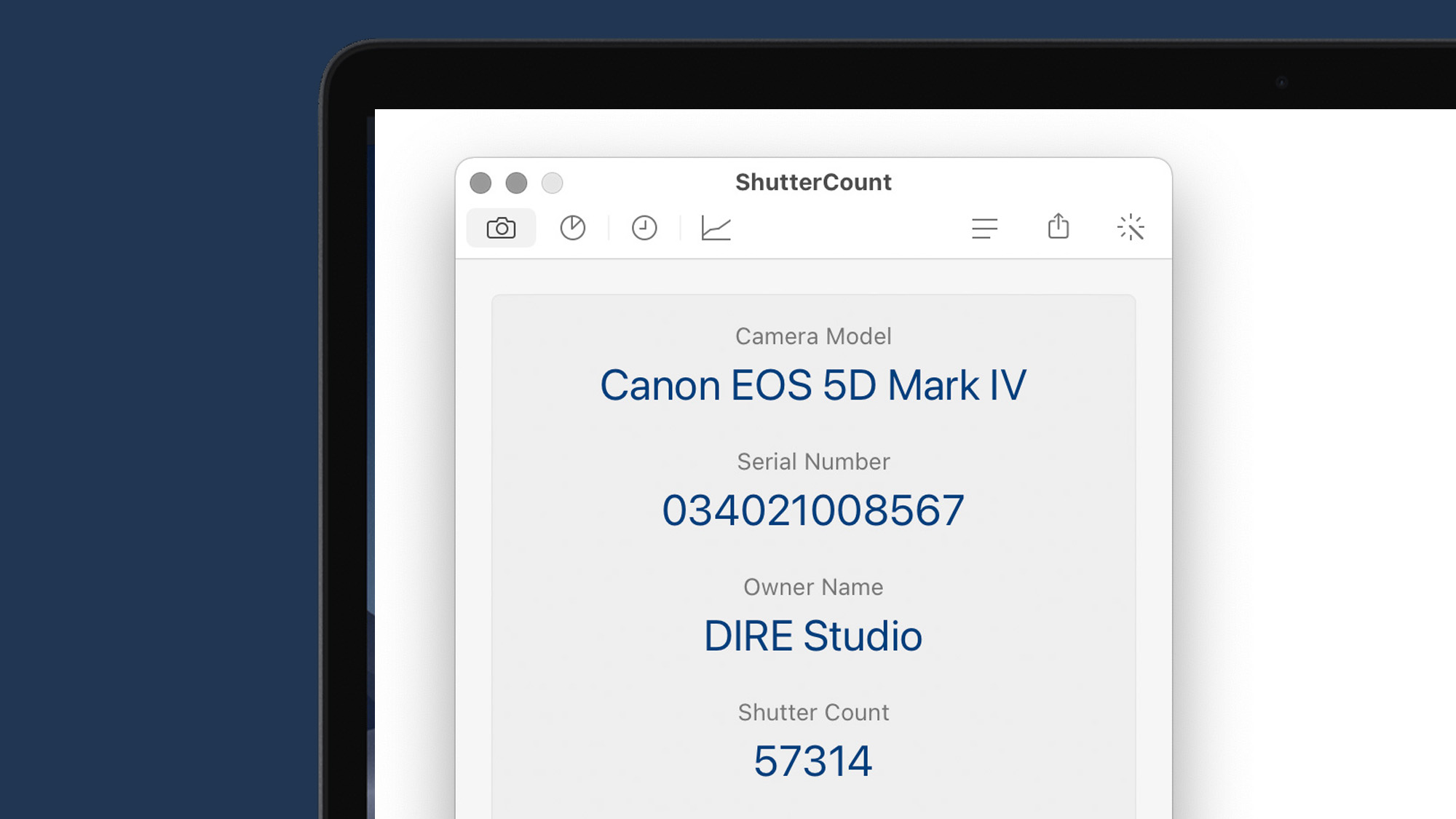 The ShutterCount software running on a laptop screen