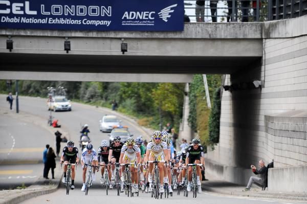 The HTC-Columbia boys protect race leader Micahel Albasini.