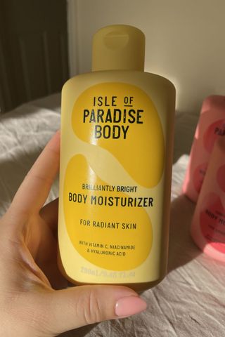 Isle of Paradise Brilliantly Bright Body Moisturiser