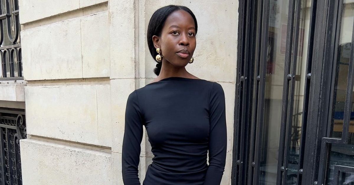 French-Girl Confirmed: White Trousers Look Chicest with Black Shoes