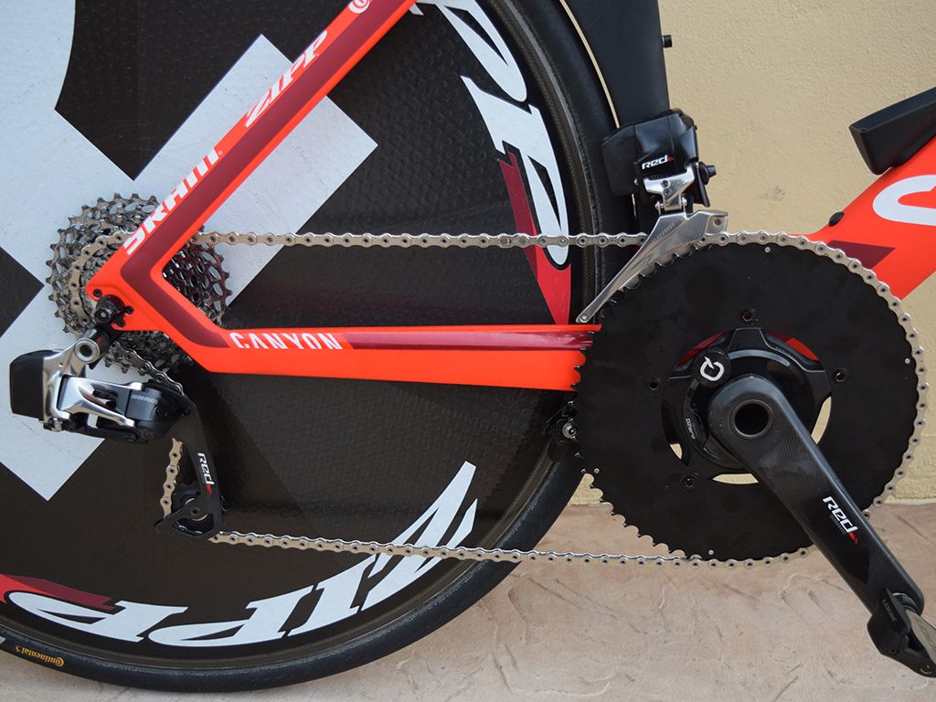 We counted 58 teeth on the unmarked outer chainring that accompanies the SRAM Red eTap drivetrain