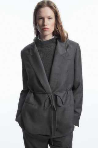 Double-breasted wool coat with belt