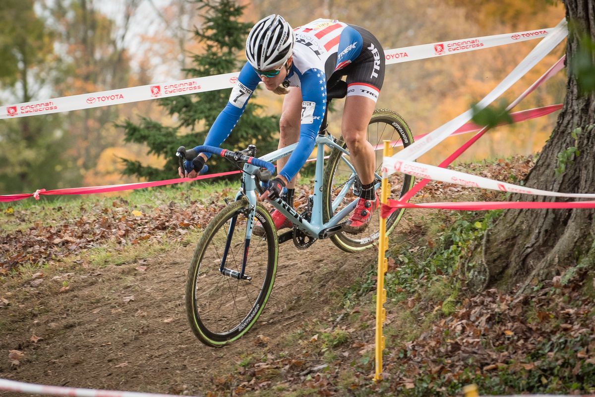 Katie Compton (Trek) dropping in on a corner mid-race