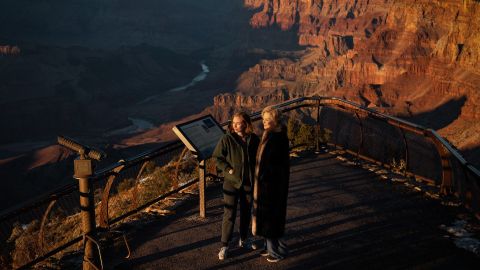Hannah Einbinder and Jean Smart at the Grand Canyon in Hacks