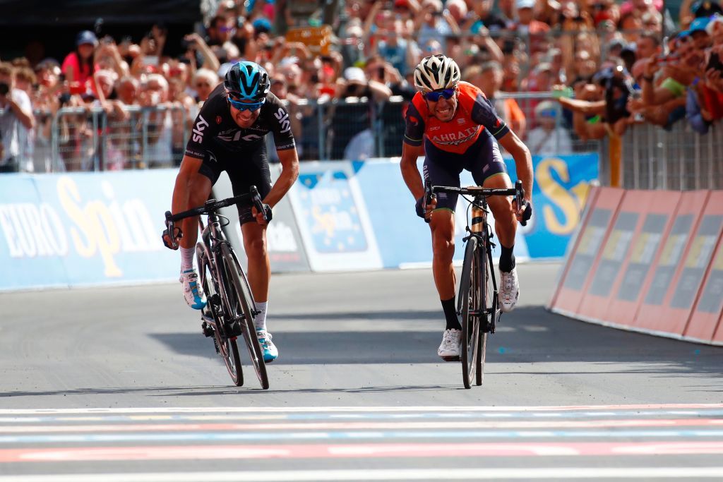 The final sprint on stage 16 of the Giro d'Italia