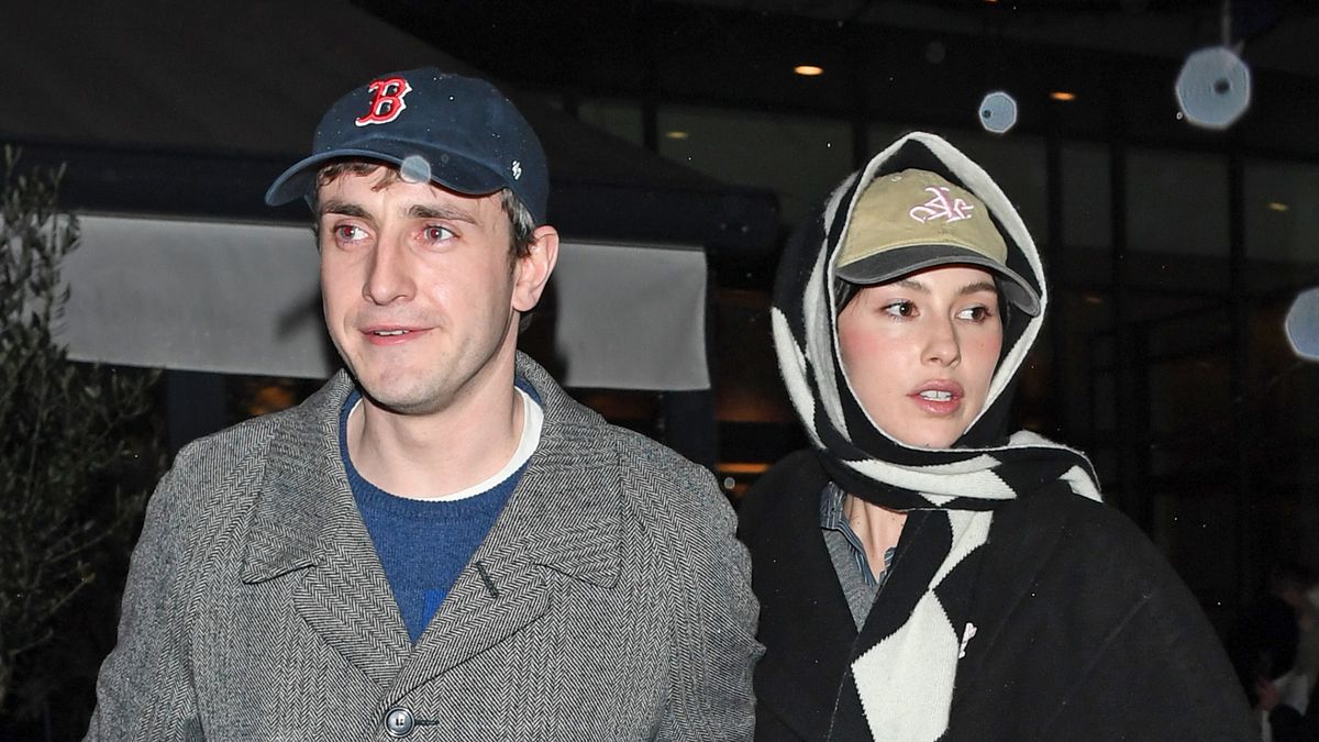 This Anti-Date-Night Outfit Is the Coolest Thing to Wear on a Date in 2026