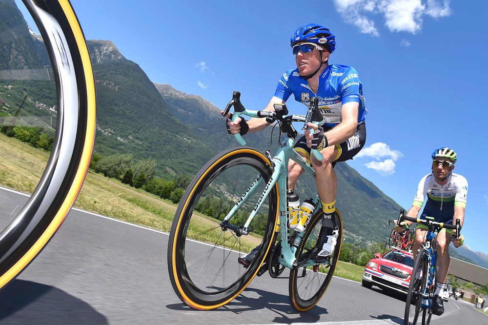 Steven Kruijswijk (LottoNL-Jumbo) in the mountains jersey.