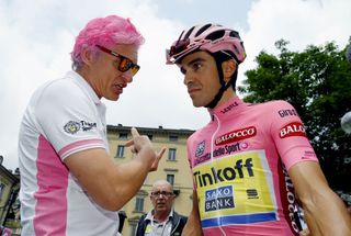 Alberto Contador and Oleg Tinkov share a word ahead of the stage