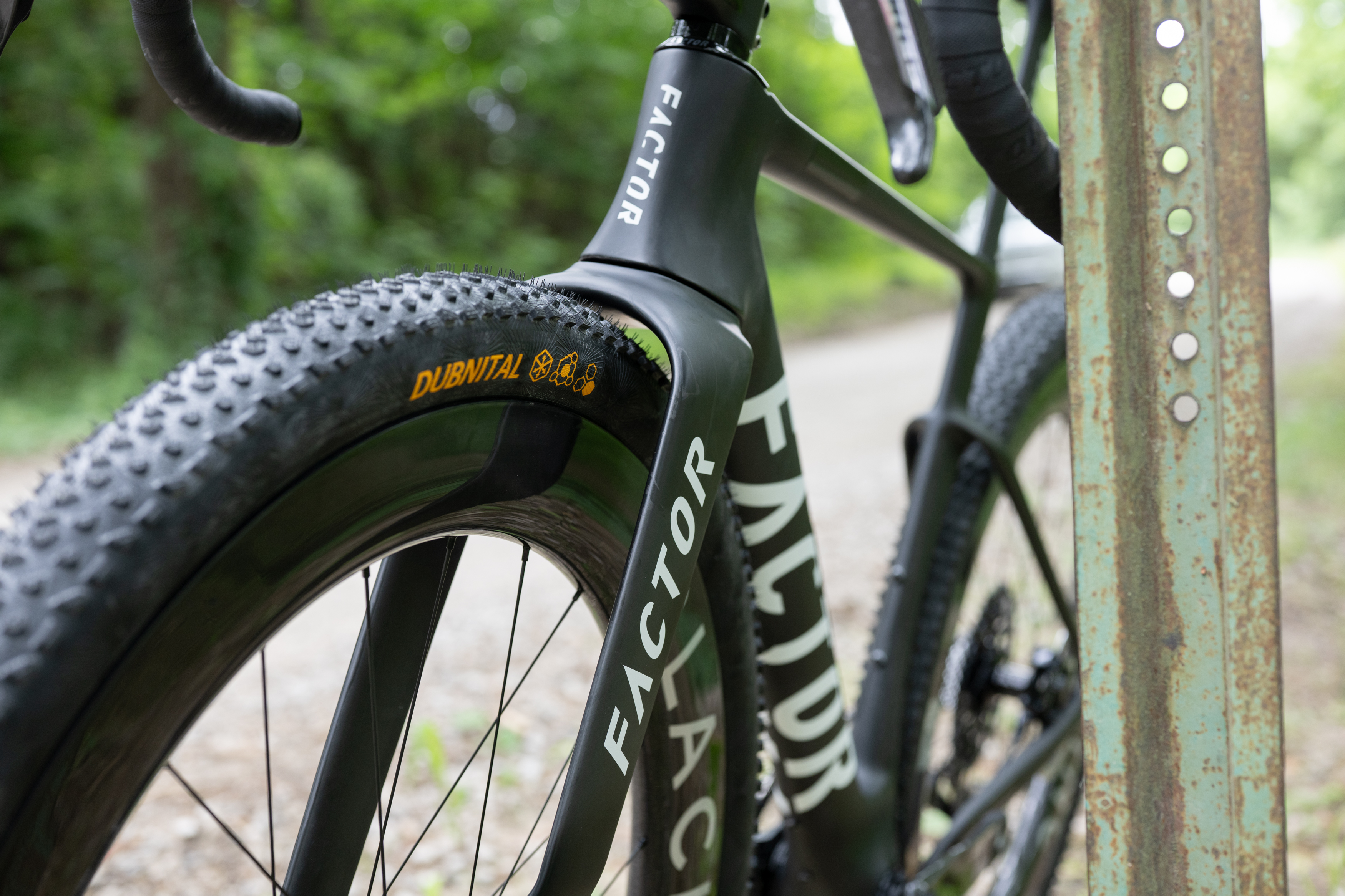 Factor ONE, but make it gravel - A closer look at the wide-tyred Factor prototype at Unbound