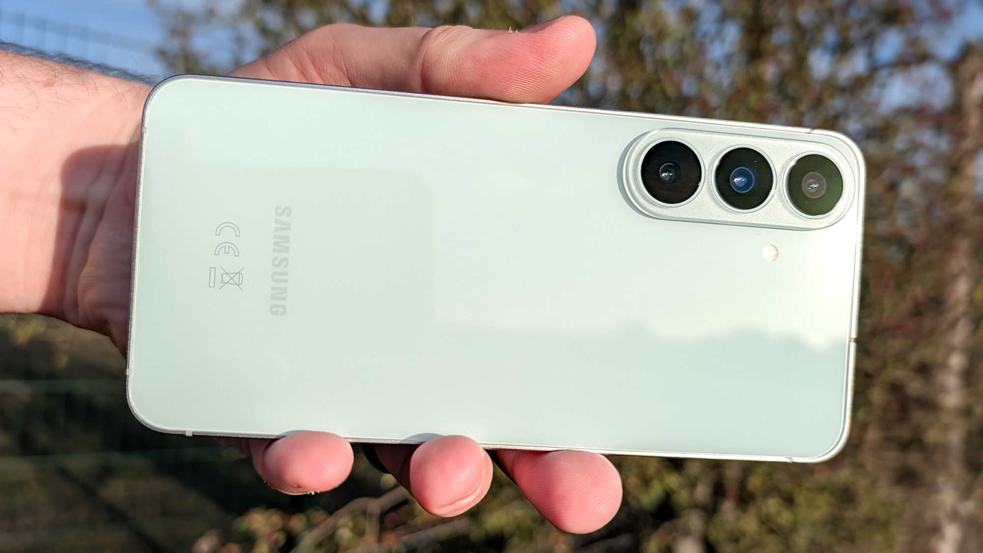samsung galaxy s26 fe review shots