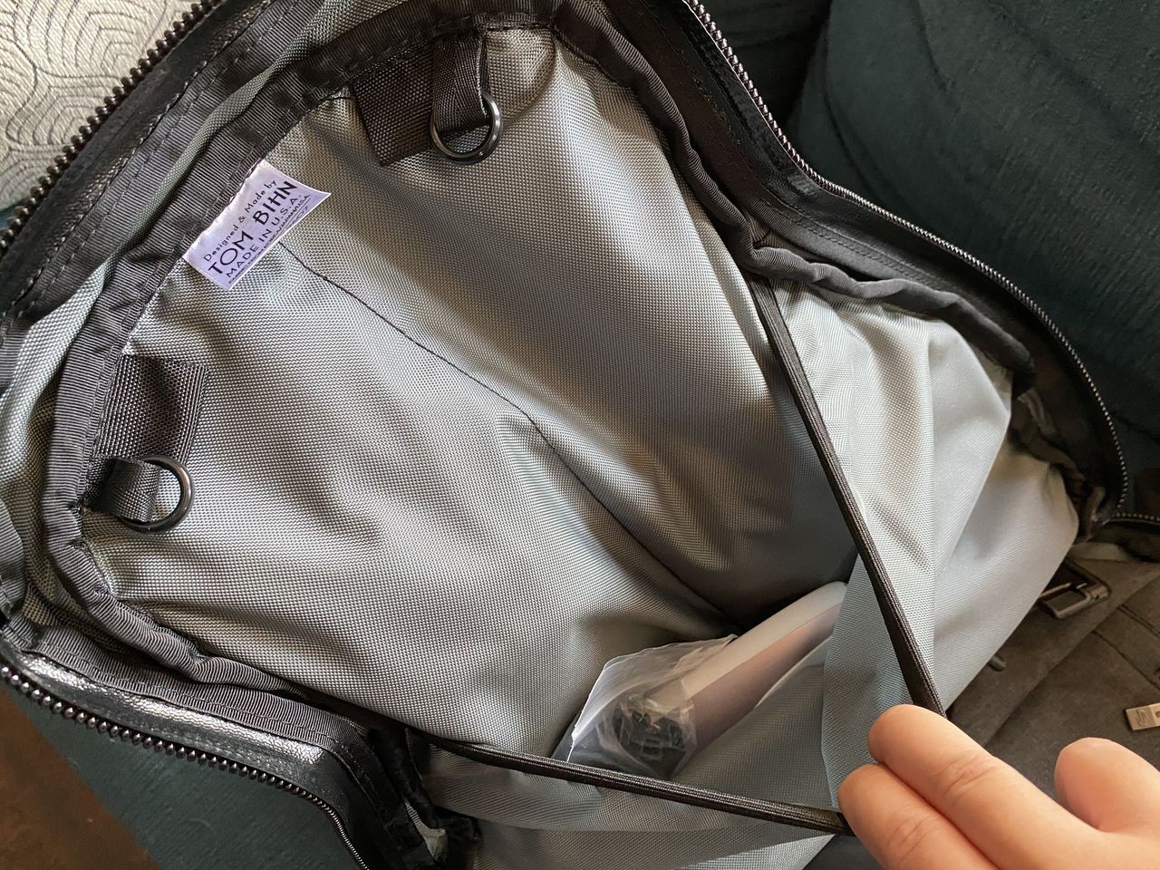 Stretchy band interior pocket
