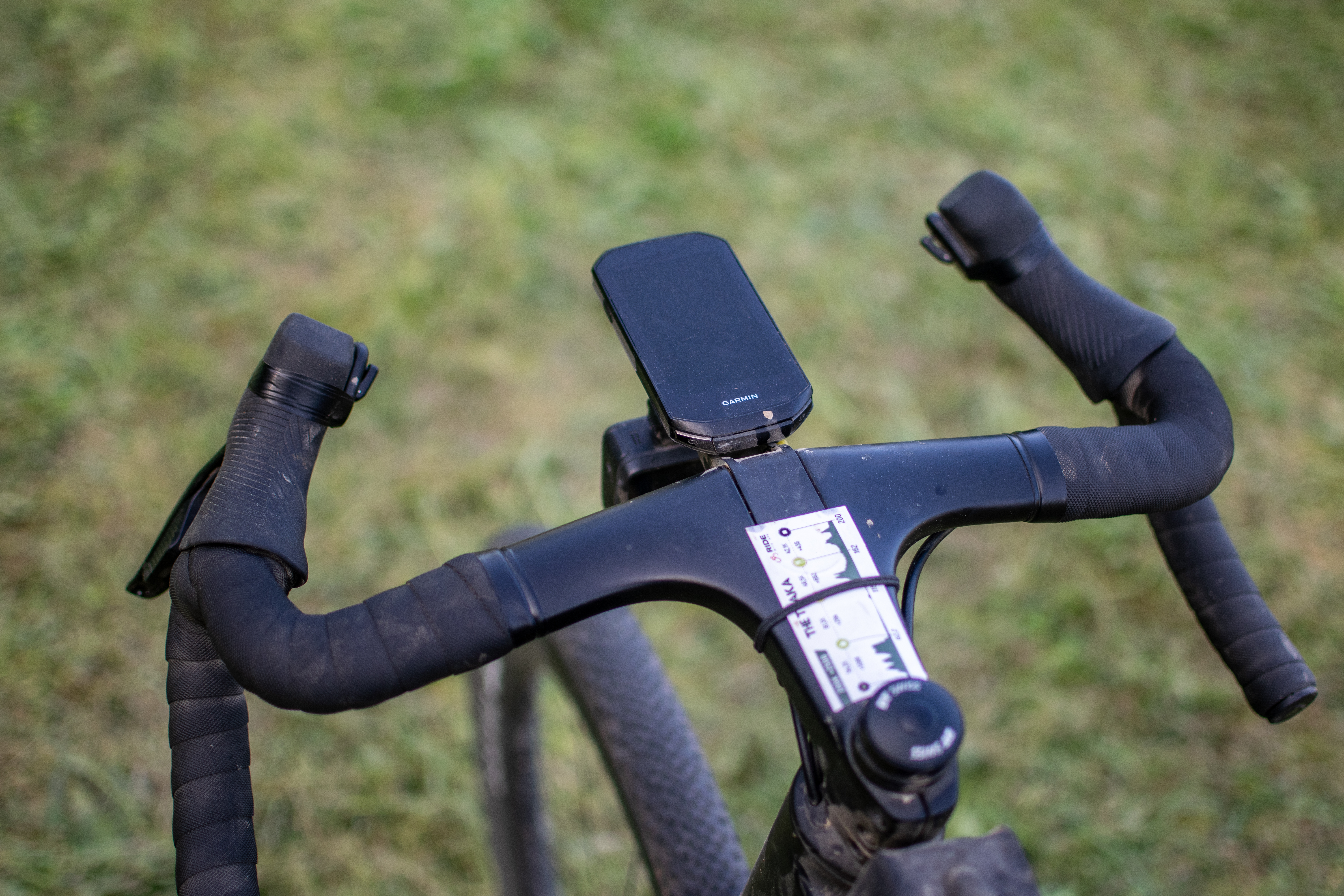 A Canyon grail integrated handlebar and stem