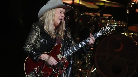 PHOENIX, ARIZONA - OCTOBER 12: Melissa Etheridge performs at Arizona Financial Theatre on October 12, 2025 in Phoenix, Arizona. (Photo by John Medina/Getty Images)