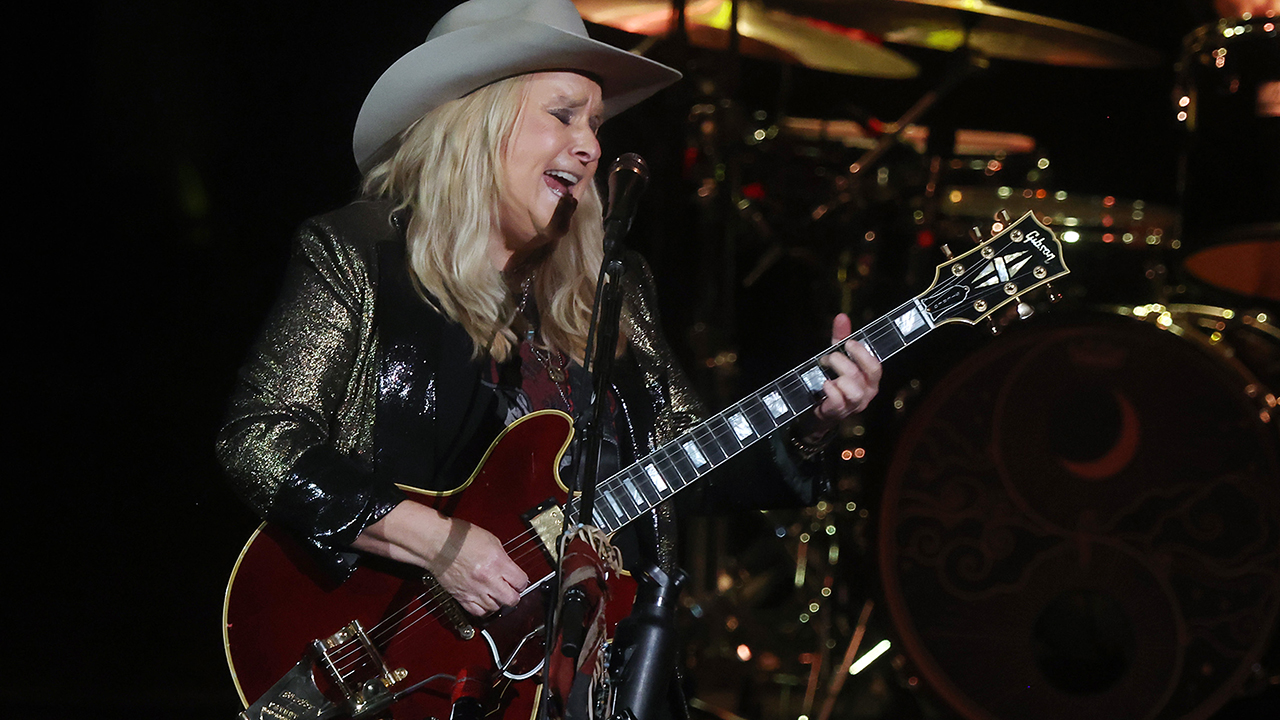 Melissa Etheridge performs at the Arizona Financial Theatre in Phoenix, Arizona on October 12, 2025