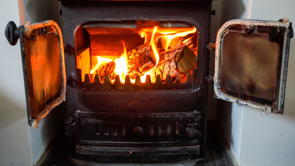 How to clean log burner glass and get your stove winter ready Homebuilding