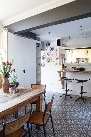 white_kitchen_diner