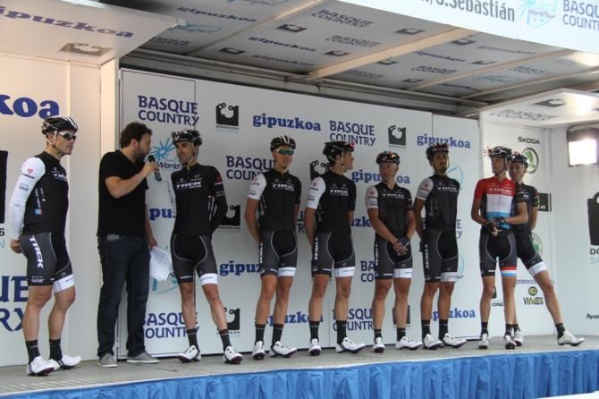 The Trek team lines up