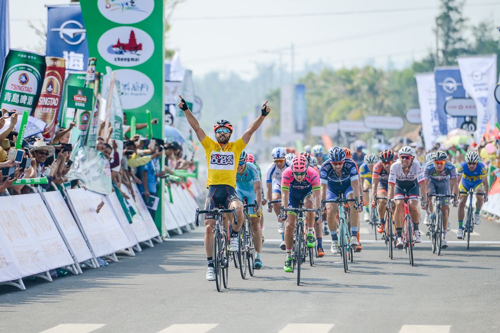 Andrea Palini (Skydive Dubai) wins stage 2