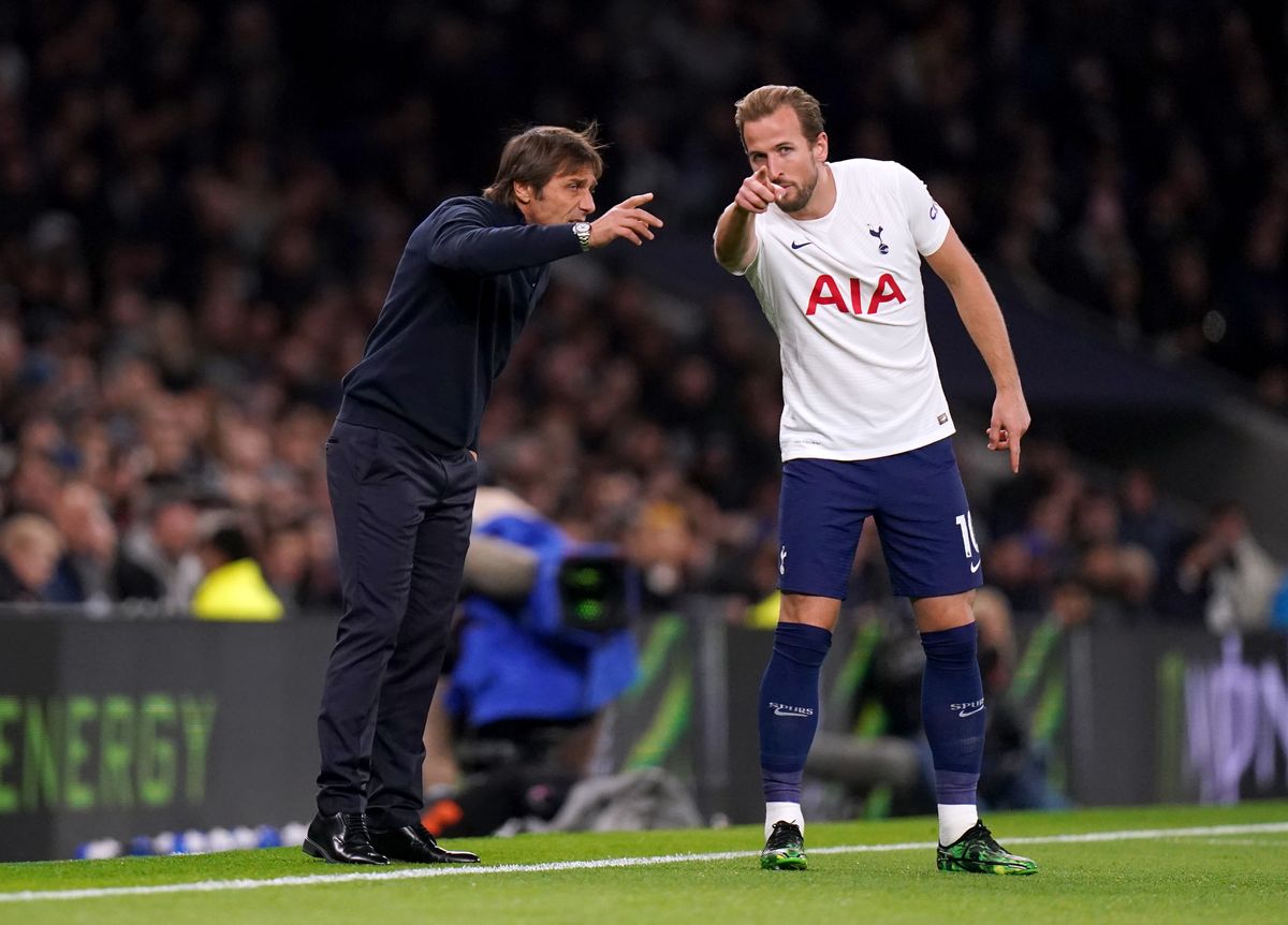 Antonio Conte and Harry Kane