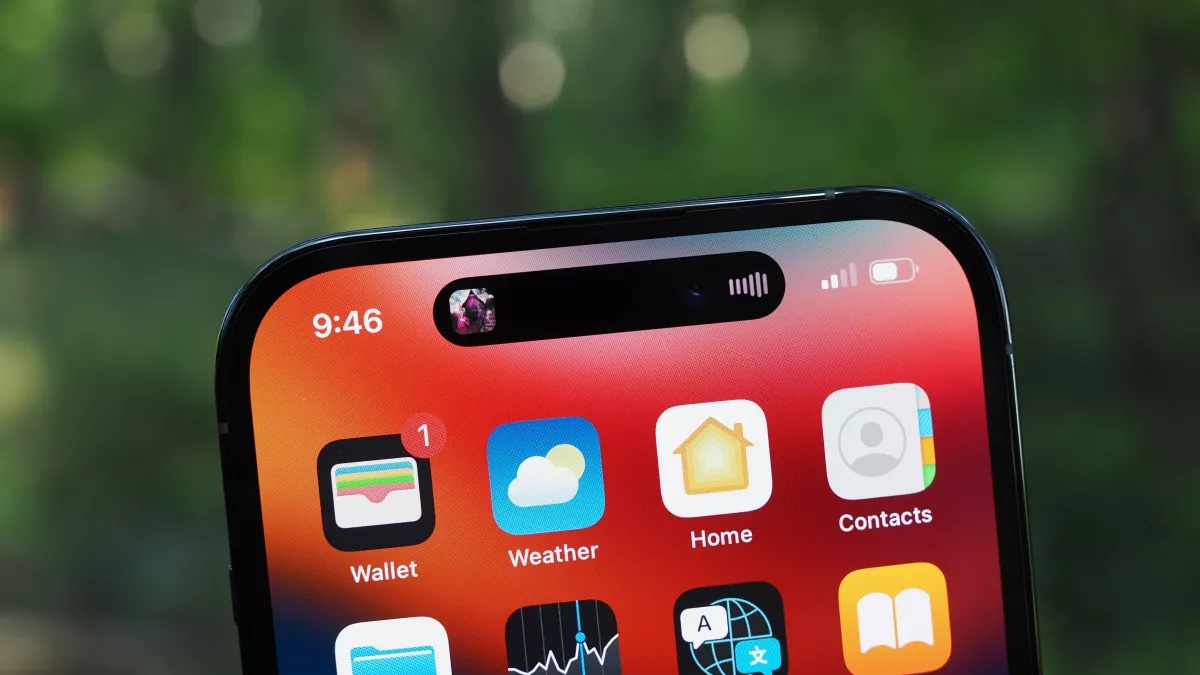 iPhone's Dynamic Island ripped off by Realme in leaked video | iMore