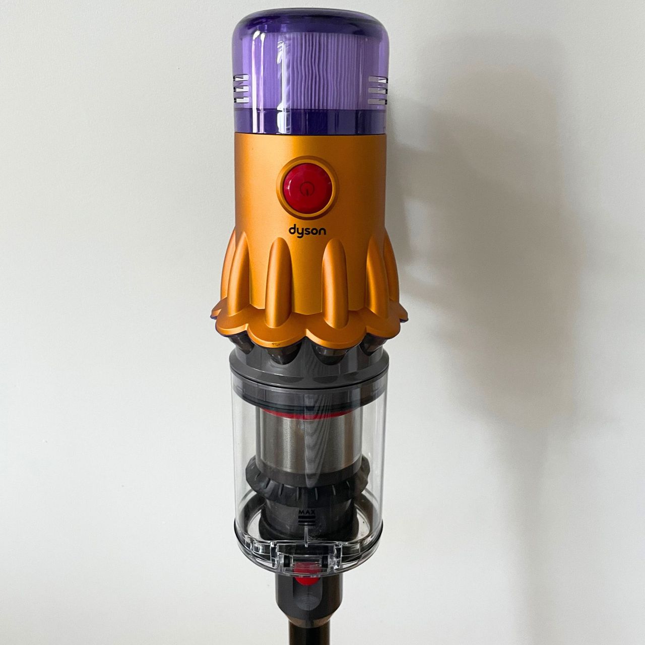 Close up of the Dyson V12 main vacuum cleaner head