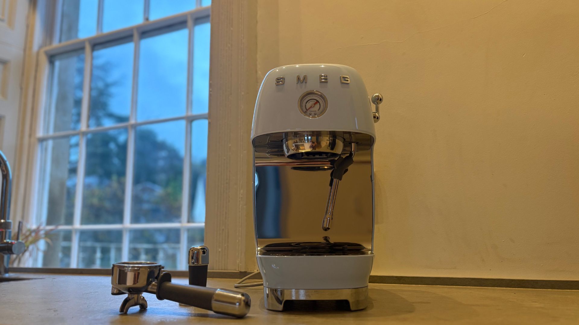Testing the Smeg Espresso and Cold Brew Coffee Machine