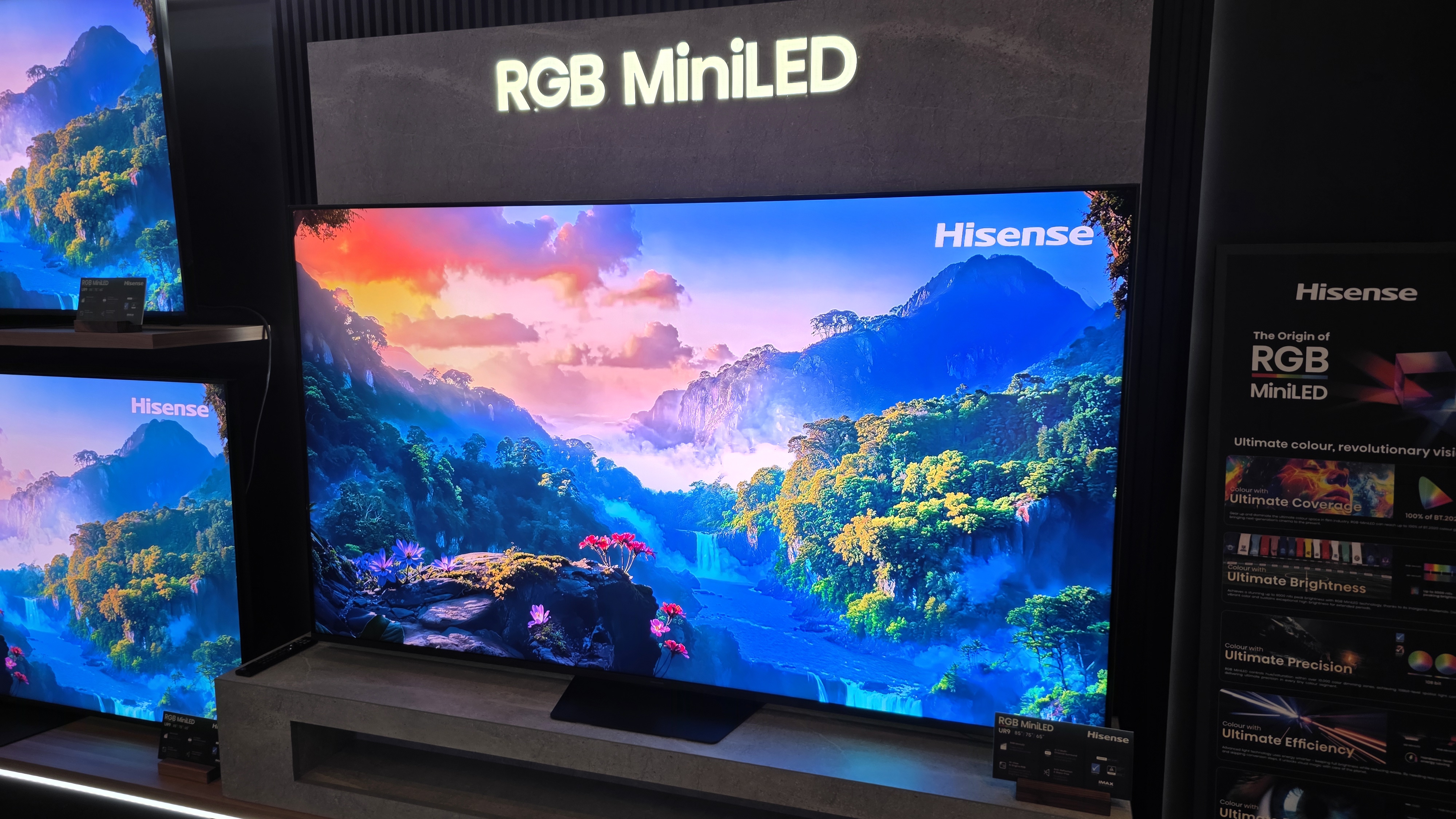 Hisense UR9 RGB mini-LED TV