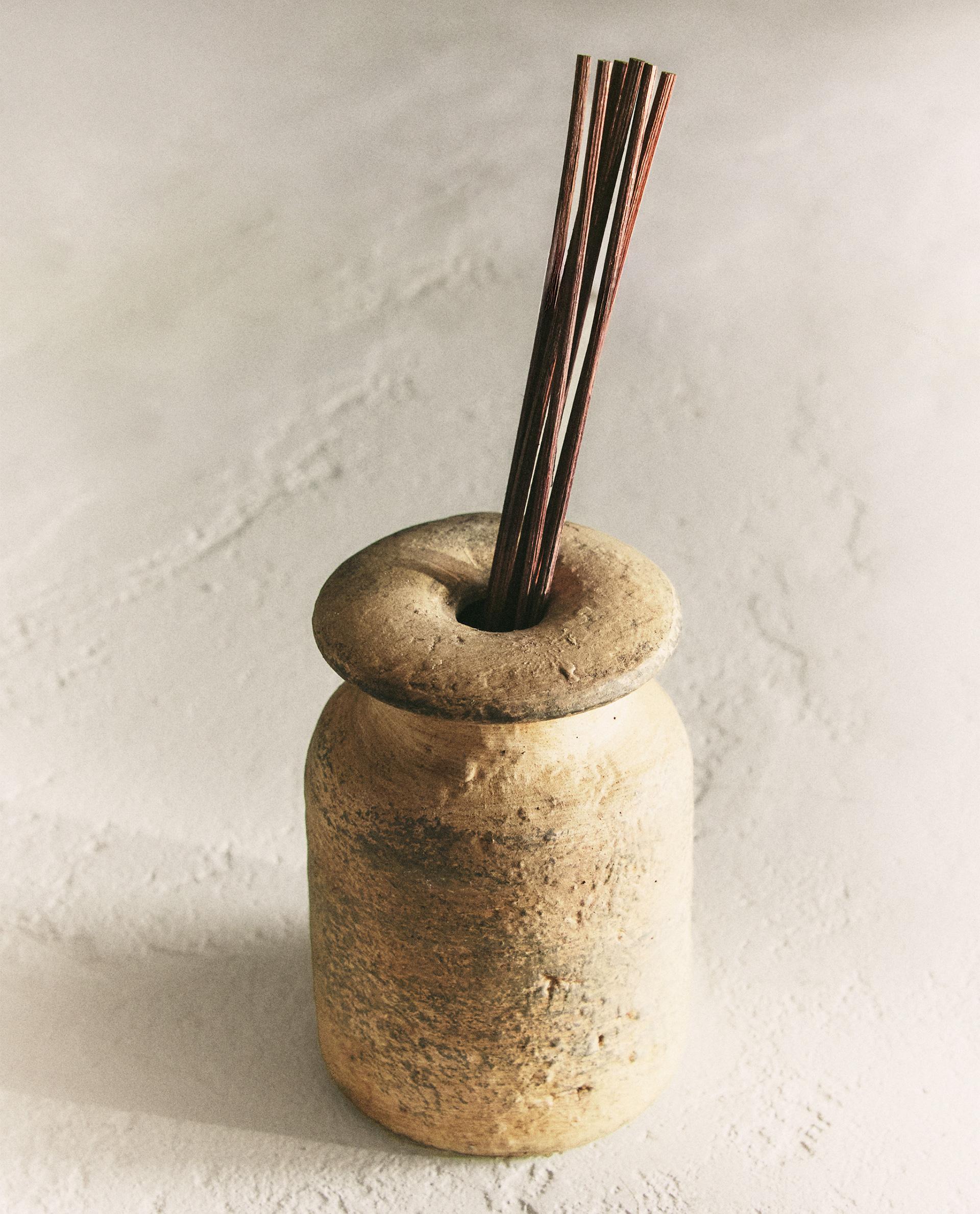 Decorative Vanilla Ceramic Reed Diffuser Cover
