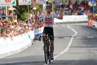 Hirschi outsprints Sivakov to win Coppa Sabatini, Pogacar third