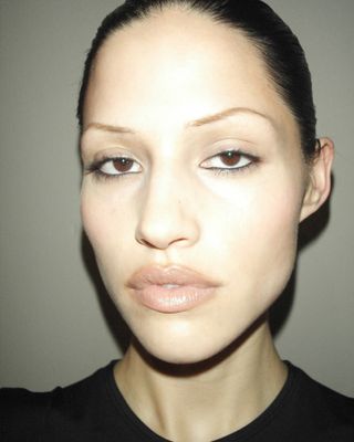 Gabbriette wearing concealer lips trend.