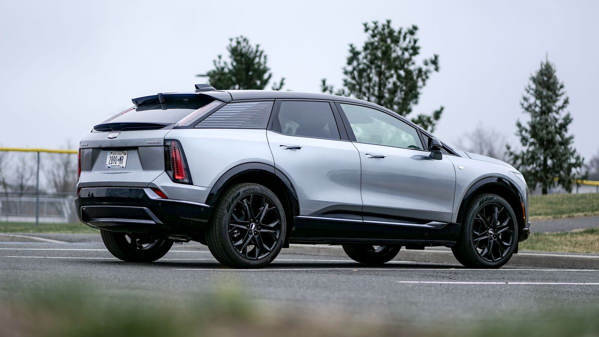 2025 Cadillac Optiq Sport 2 test drive.