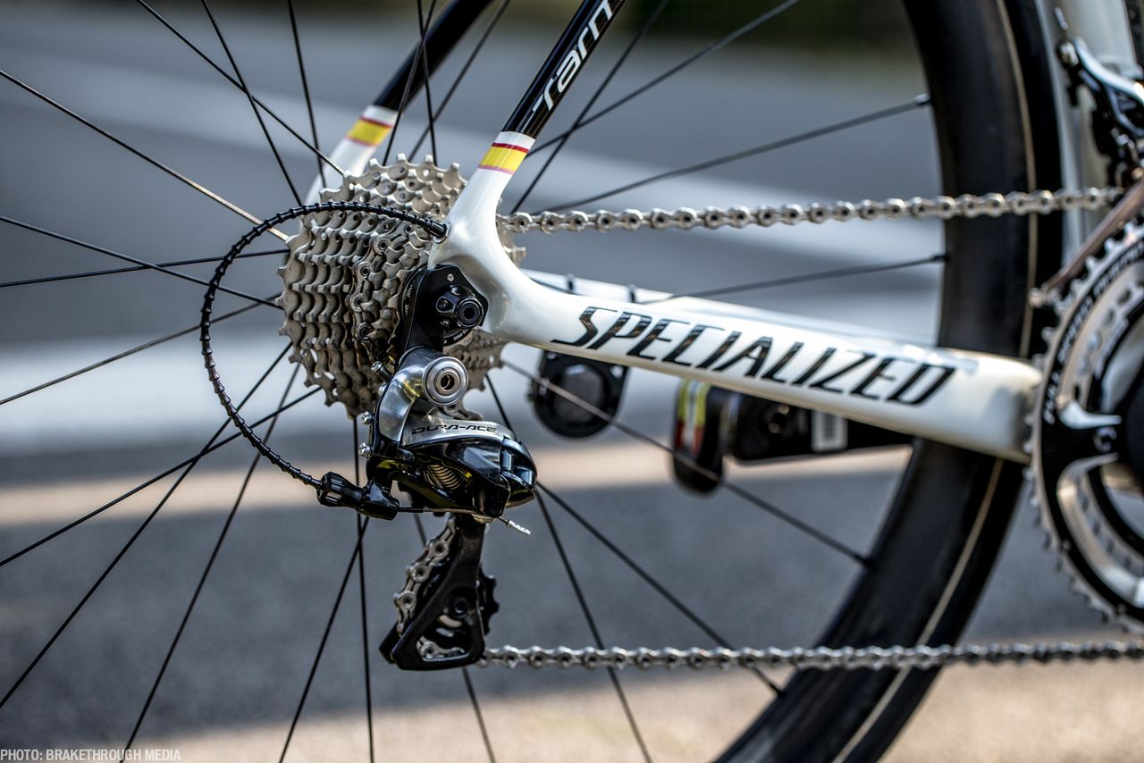 The grand tour colour theme is continued on the rear stays of the bike