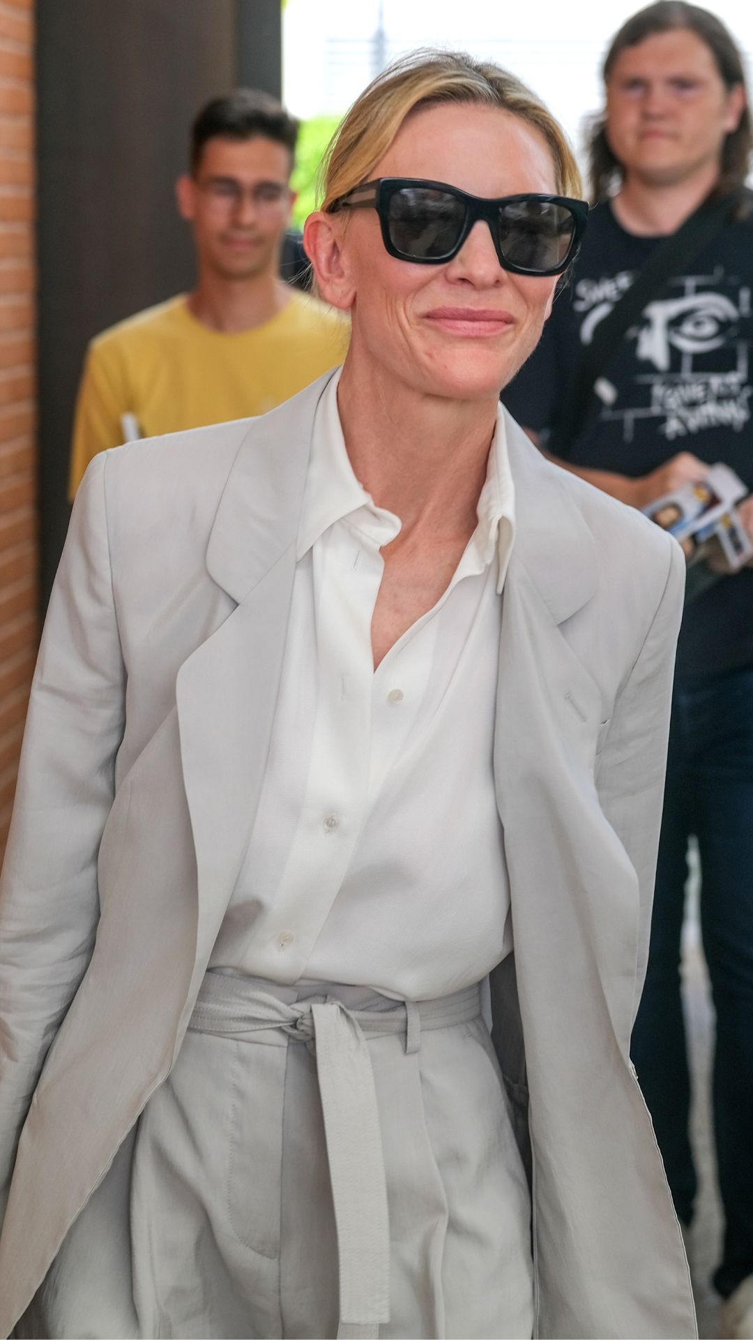 cate blanchett wearing a grey suit