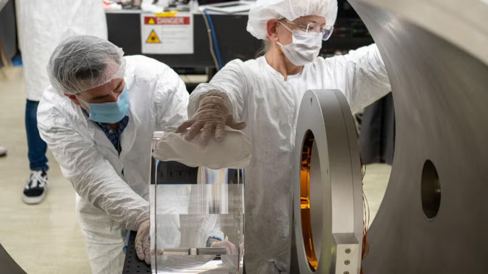An off-the-shelf camera could help us find more black holes smashing together An off-the-shelf camera could help us find more black holes smashing together