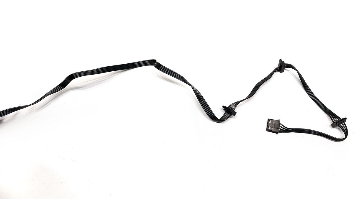 XPG Pylon 550