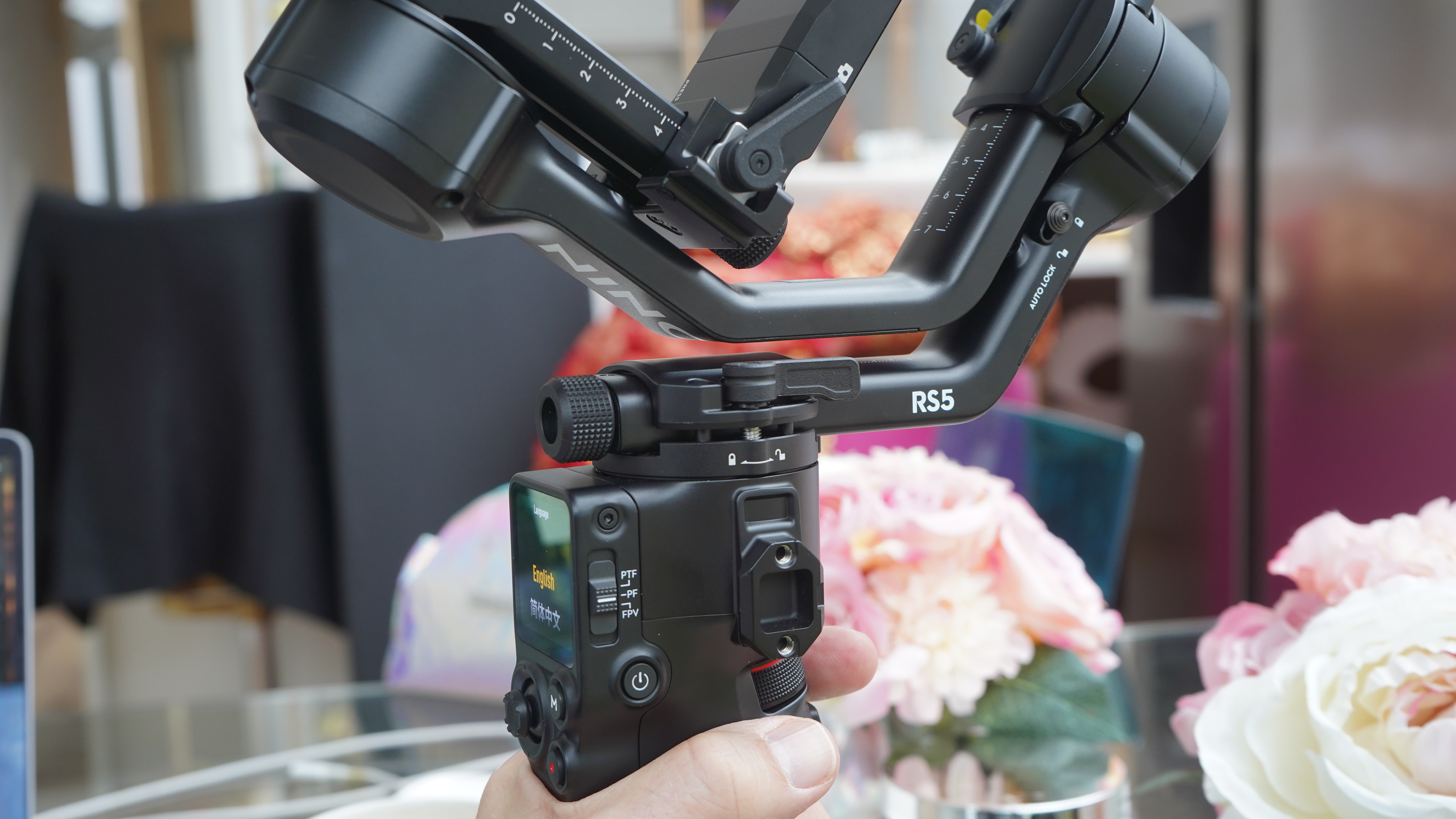 RS 5 in locked position