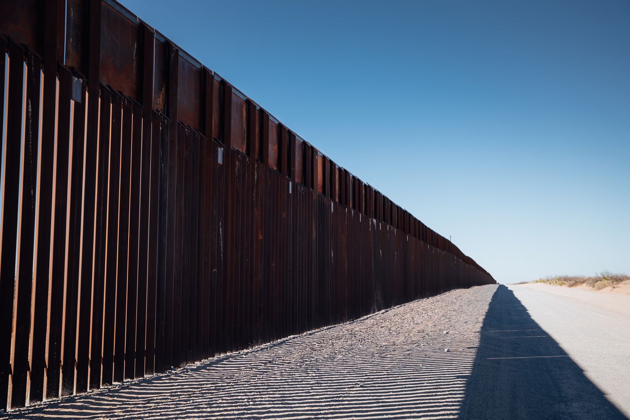 US, Mexican border wall that separates El Paso, Texas and Juarez