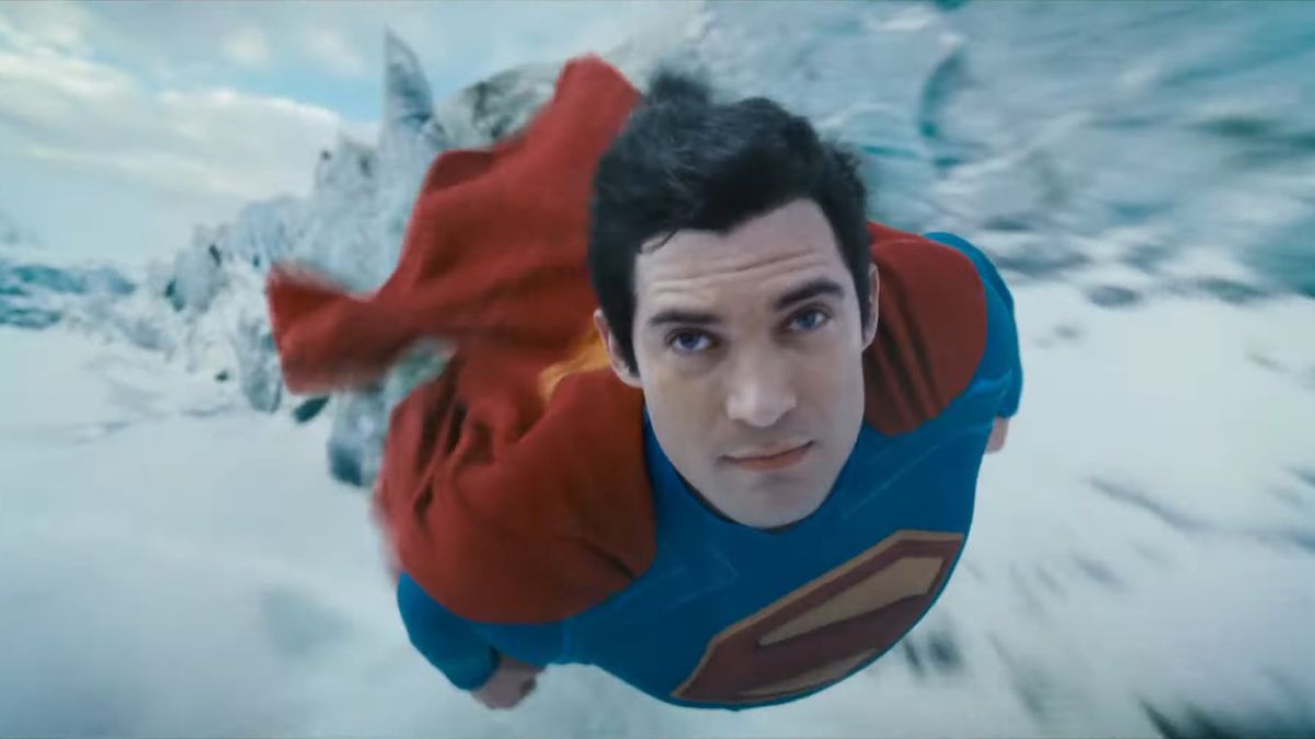 Shot of Superman flying from the new trailer 