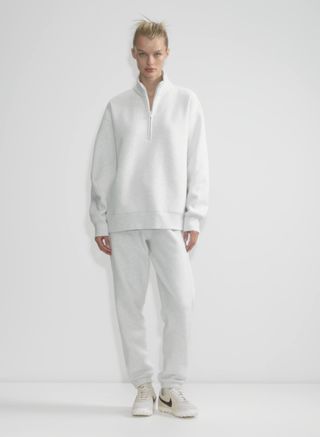 Aritzia, cozy fleece boyfriend 1/2 zip sweatshirt