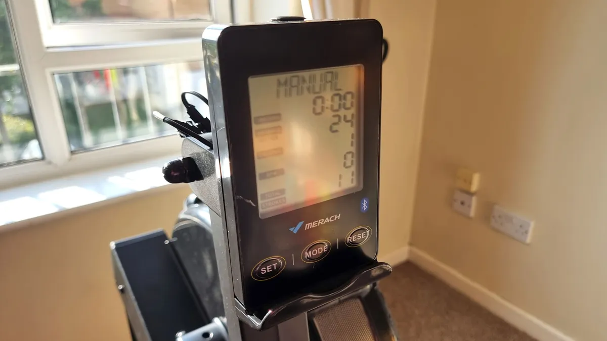 The screen of the NovaRow R50.