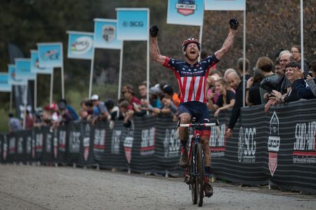 Stephen Hyde wins the Derby City Cup