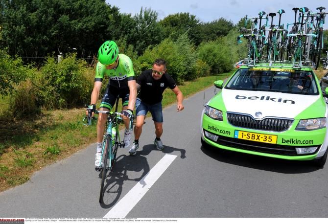 Bauke Mollema gets a helping hand from his Belkin team