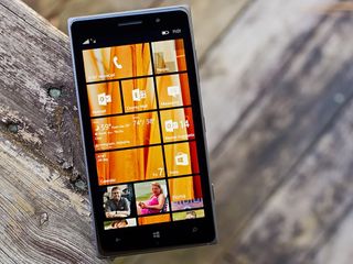 AT&T Lumia 830 display